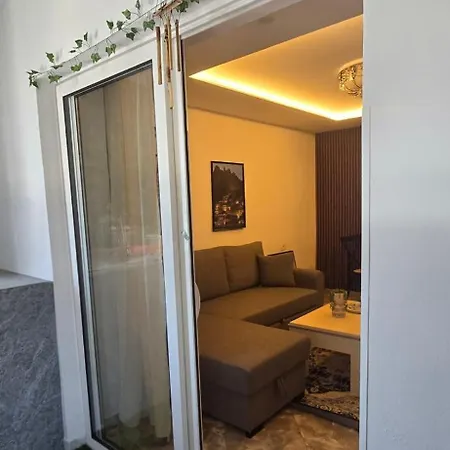 Juljet's Nest * Tiran